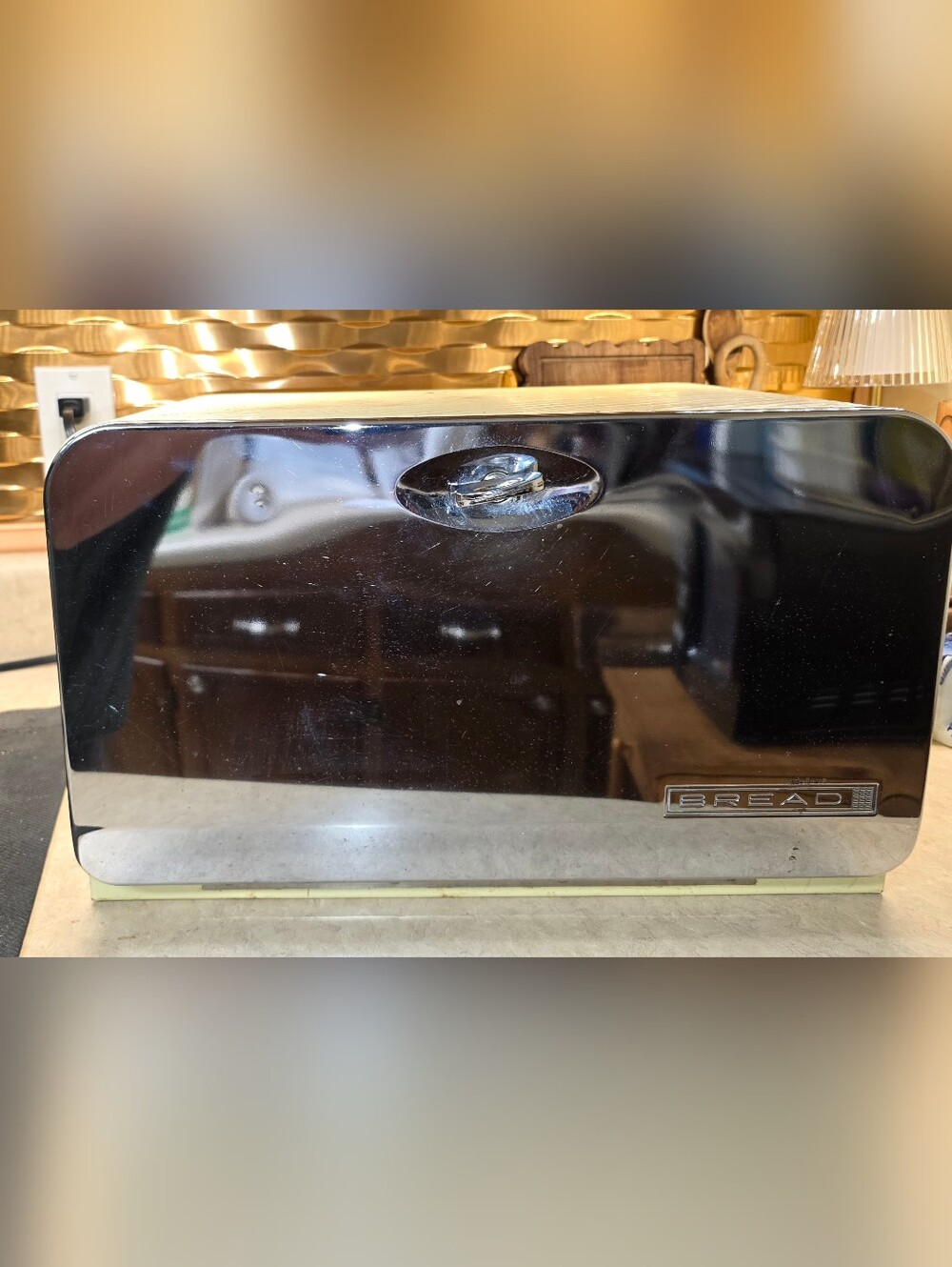 1950s Lincoln Beauty Bread Box